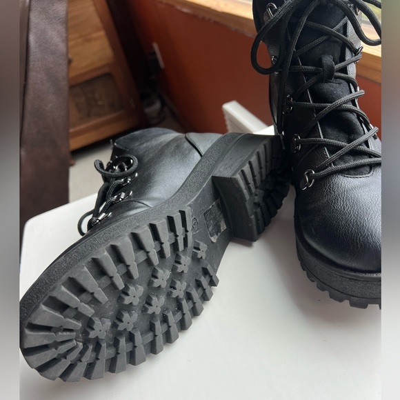 Black Call it Spring booties - Picture 6 of 6